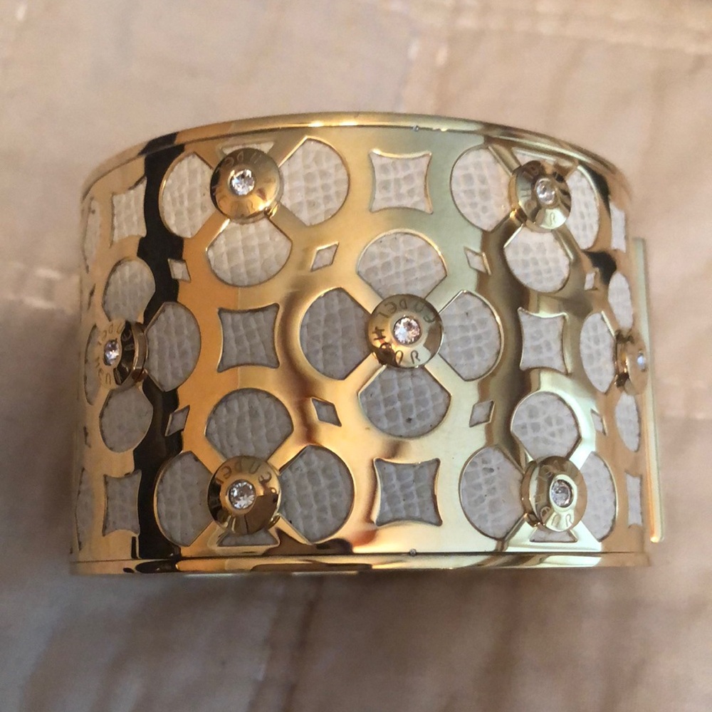Henri Bendel cuff bracelet